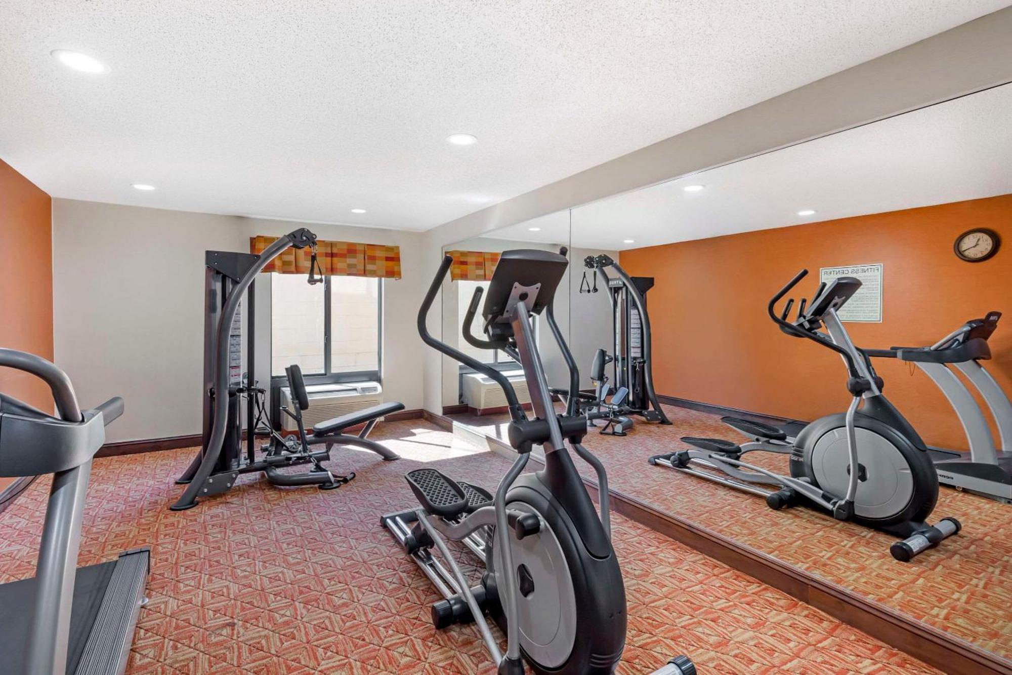 Quality Inn Raleigh Downtown Dış mekan fotoğraf