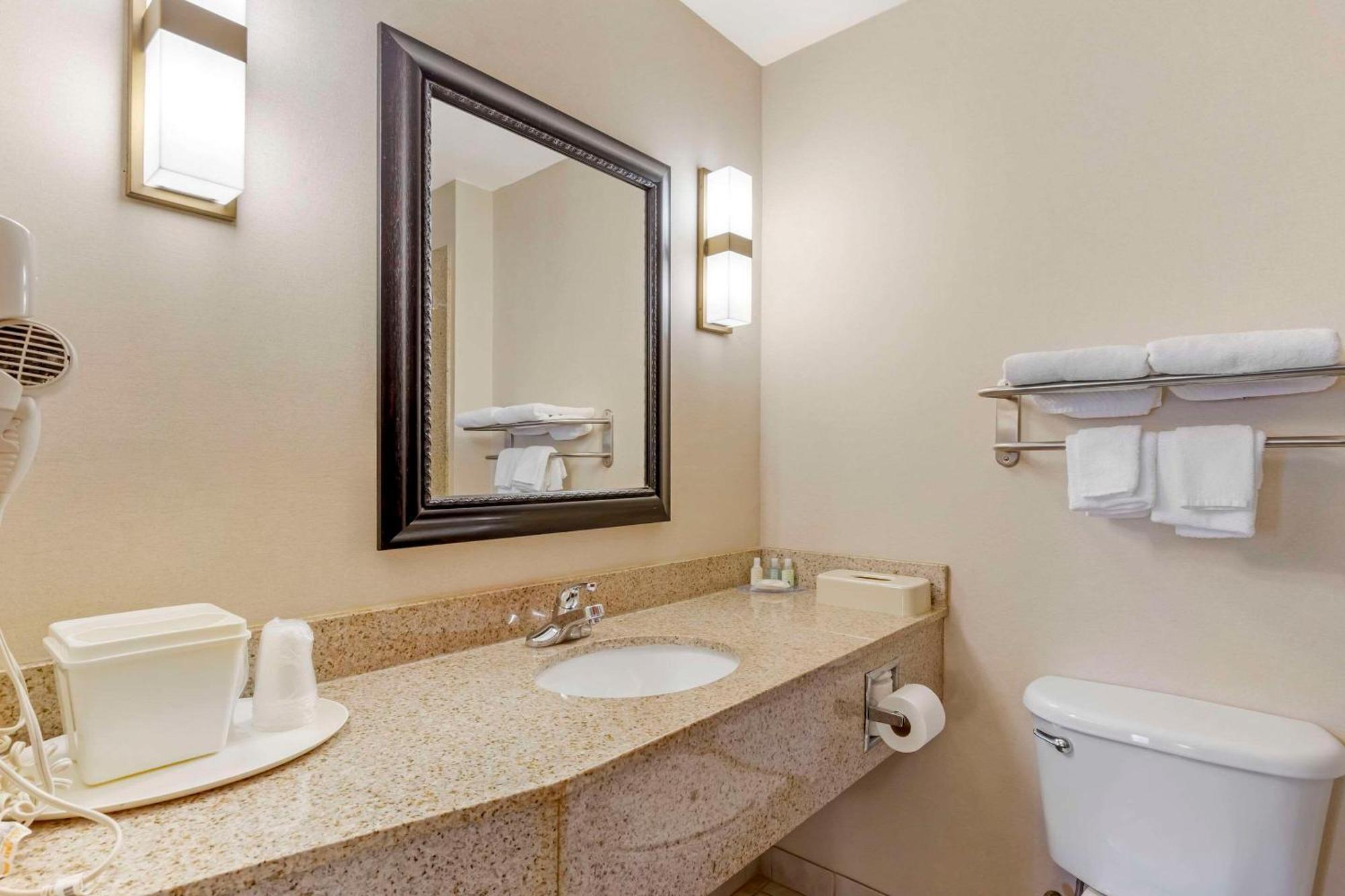 Quality Inn Raleigh Downtown Dış mekan fotoğraf